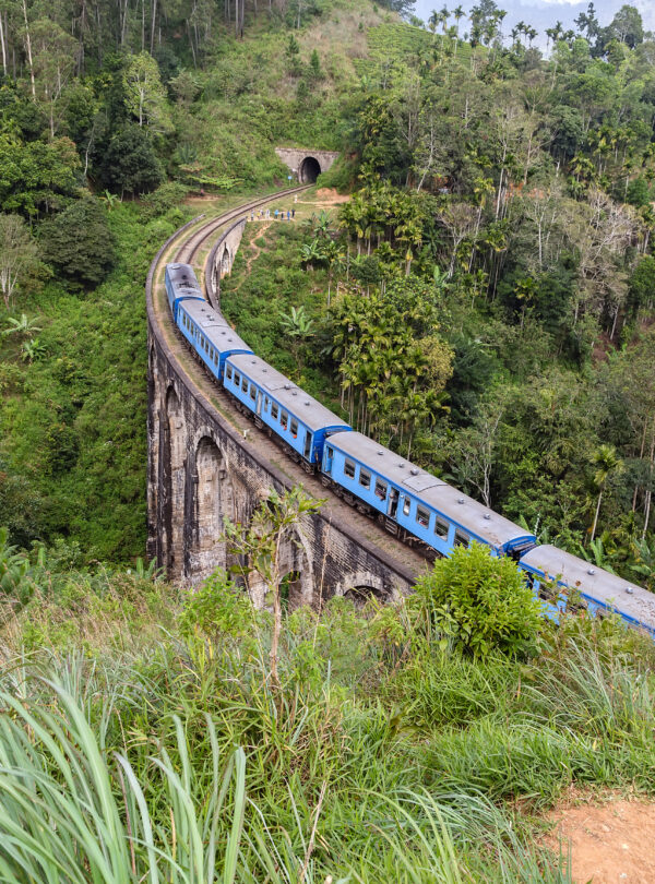 arches-bridge-in-demodara-ella-railways-sri-lank-2026-03-26-00-03-19-utc