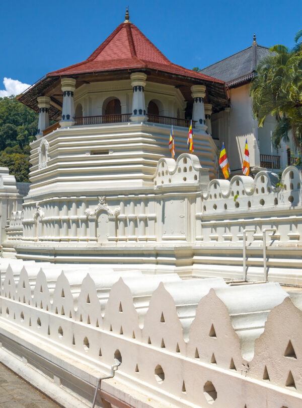 the-octagon-tower-is-the-repository-of-the-buddha-2026-03-25-22-53-52-utc